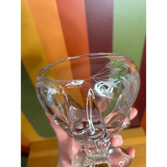 Viking epic three 3 toed etched floral Hughes flower candy bowl - MISSING LID - Picture 6 of 9